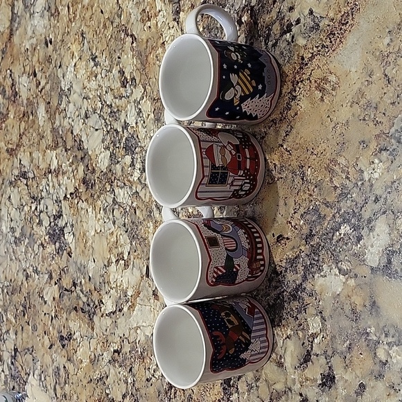 Vintage Christmas Mugs - set of 4 - Picture 1 of 8